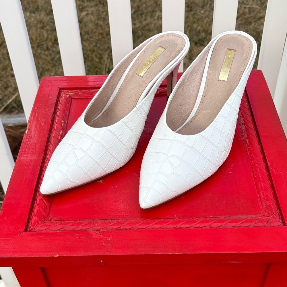 Louise et Cie Size 8.5 3” Heeled Slides White, Fabulous